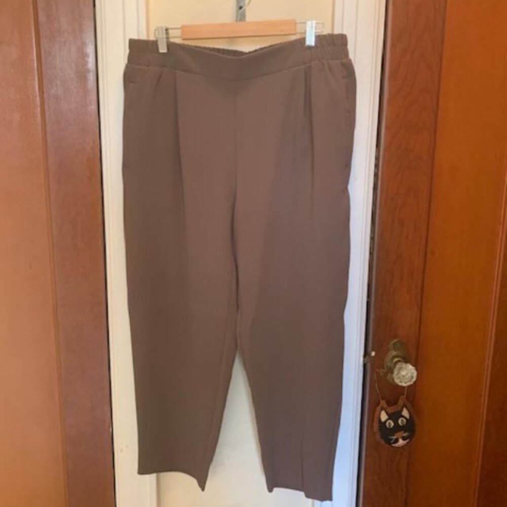 Mocha Crop Pants